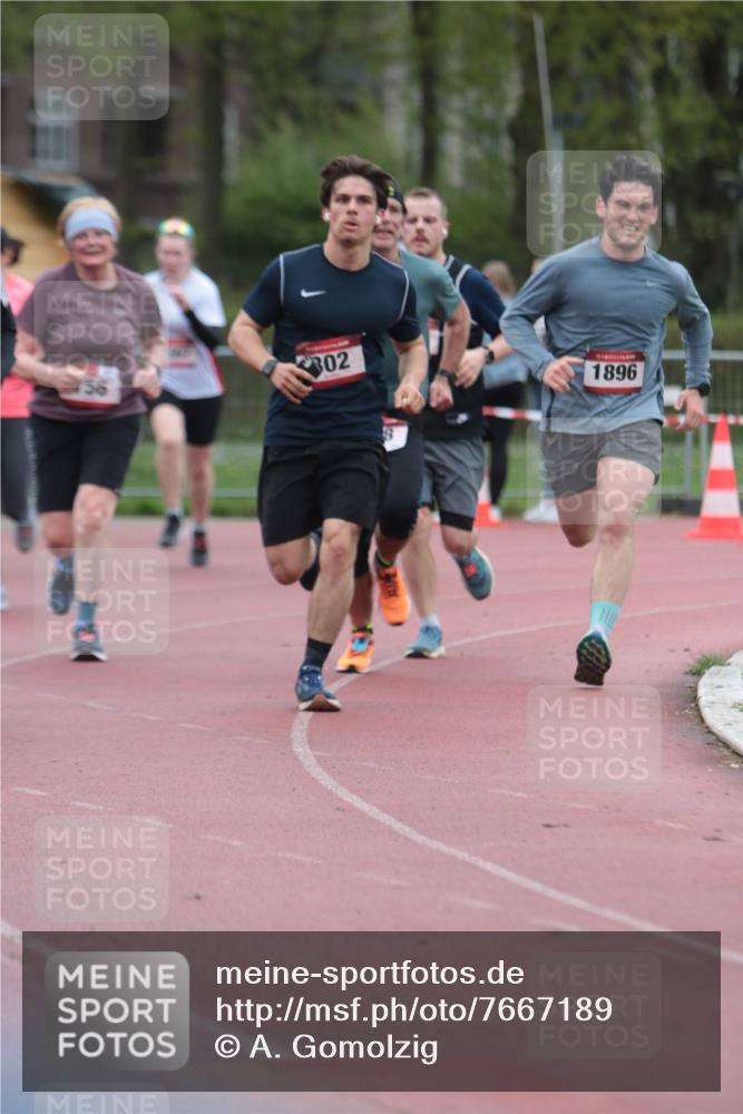 13.04.2025 - Hammer Lauf A. Gomolzig http://msf.ph/oto/7667189 13.04.2025 12:53:53 Ziel 218, 302, 502, 756, 858, 1567, 1571, 1572, 1896 meine-sportfotos.de