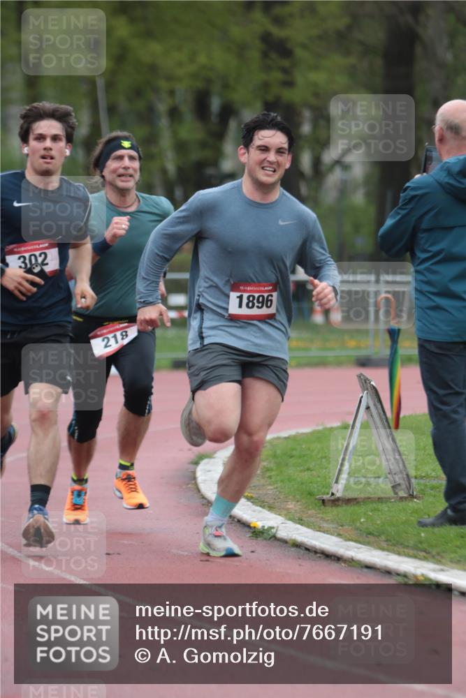 13.04.2025 - Hammer Lauf A. Gomolzig http://msf.ph/oto/7667191 13.04.2025 12:53:54 Ziel 218, 302, 502, 756, 858, 1567, 1571, 1572, 1896 meine-sportfotos.de