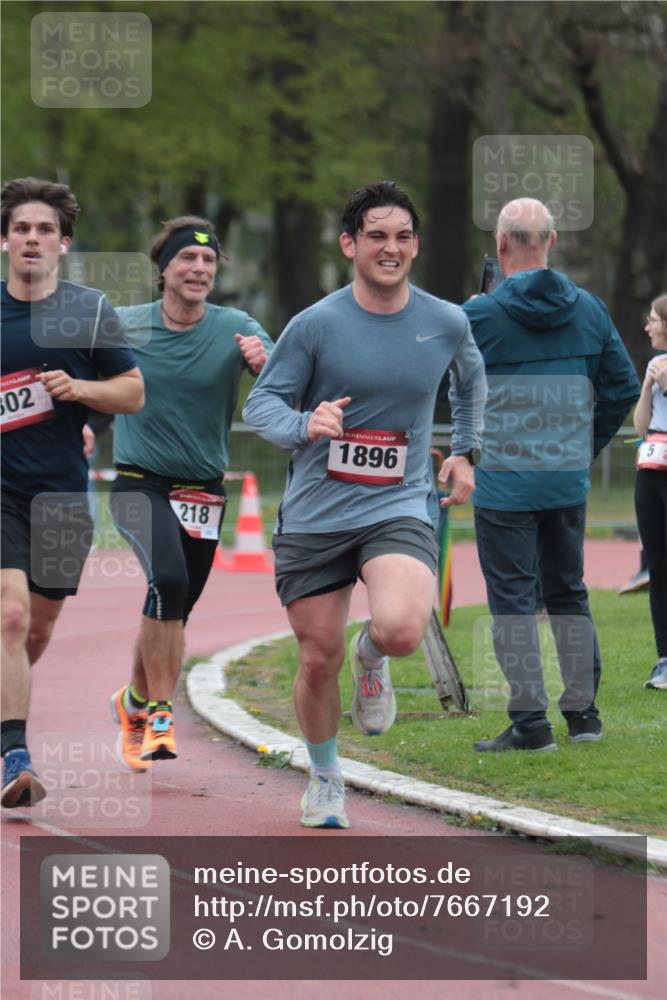 13.04.2025 - Hammer Lauf A. Gomolzig http://msf.ph/oto/7667192 13.04.2025 12:53:54 Ziel 218, 302, 502, 756, 858, 1567, 1571, 1572, 1896 meine-sportfotos.de