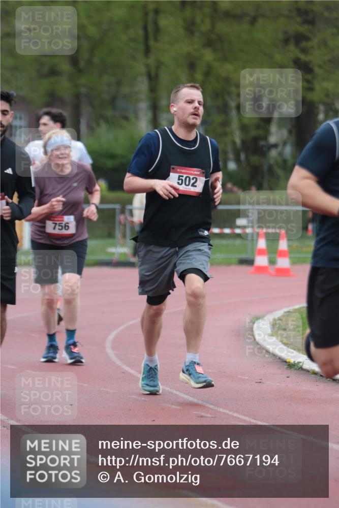 13.04.2025 - Hammer Lauf A. Gomolzig http://msf.ph/oto/7667194 13.04.2025 12:53:55 Ziel 218, 302, 502, 756, 858, 1567, 1571, 1572 meine-sportfotos.de