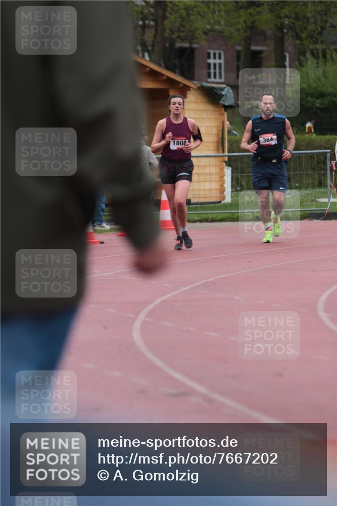 13.04.2025 - Hammer Lauf A. Gomolzig http://msf.ph/oto/7667202 13.04.2025 12:54:05 Ziel 384, 670, 1808 meine-sportfotos.de