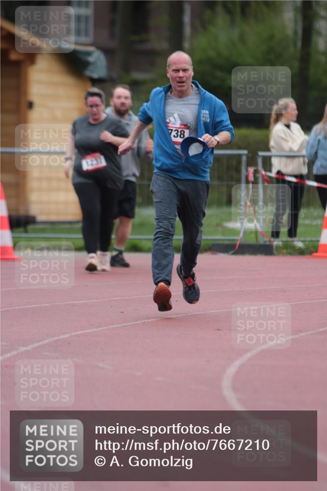 13.04.2025 - Hammer Lauf A. Gomolzig http://msf.ph/oto/7667210 13.04.2025 12:54:16 Ziel 1194, 1738 meine-sportfotos.de