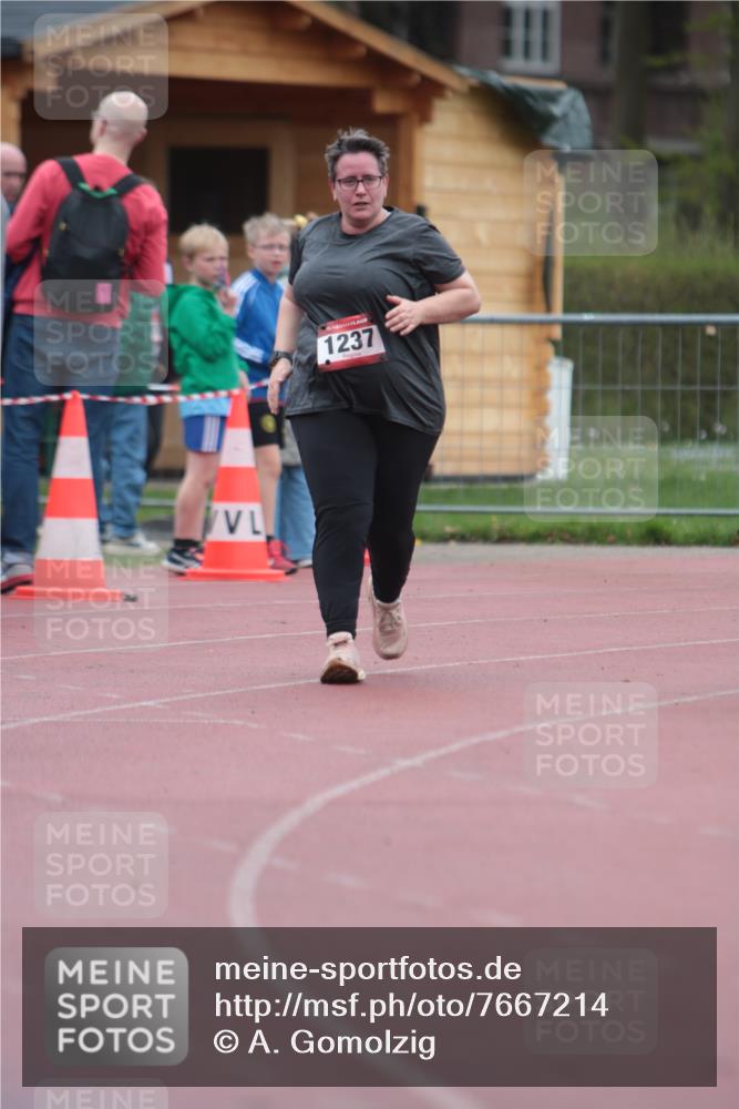 13.04.2025 - Hammer Lauf A. Gomolzig http://msf.ph/oto/7667214 13.04.2025 12:54:20 Ziel 1194, 1237, 1738 meine-sportfotos.de