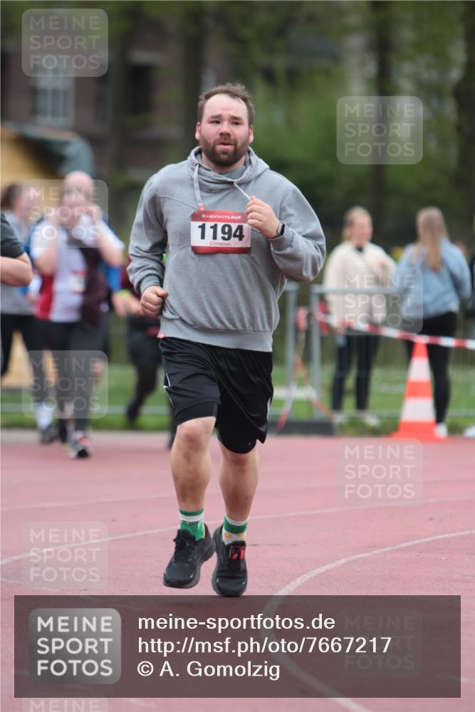 13.04.2025 - Hammer Lauf A. Gomolzig http://msf.ph/oto/7667217 13.04.2025 12:54:22 Ziel 298, 1194, 1237 meine-sportfotos.de