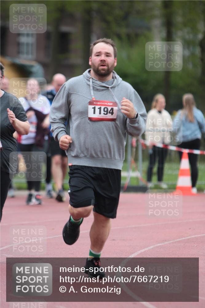 13.04.2025 - Hammer Lauf A. Gomolzig http://msf.ph/oto/7667219 13.04.2025 12:54:22 Ziel 298, 1194, 1237 meine-sportfotos.de