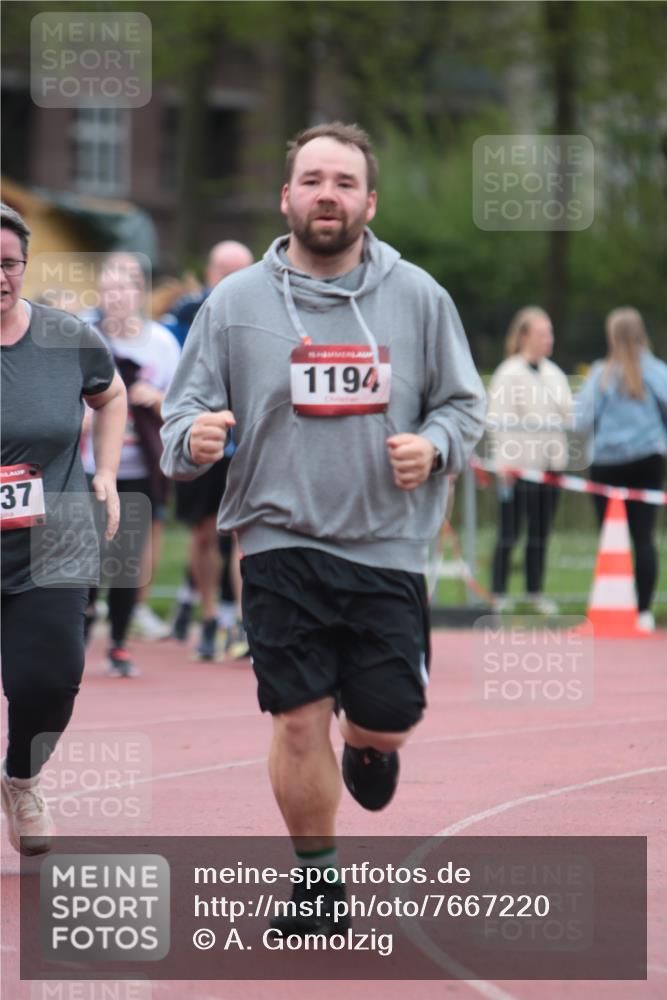13.04.2025 - Hammer Lauf A. Gomolzig http://msf.ph/oto/7667220 13.04.2025 12:54:23 Ziel 297, 298, 1194, 1237 meine-sportfotos.de