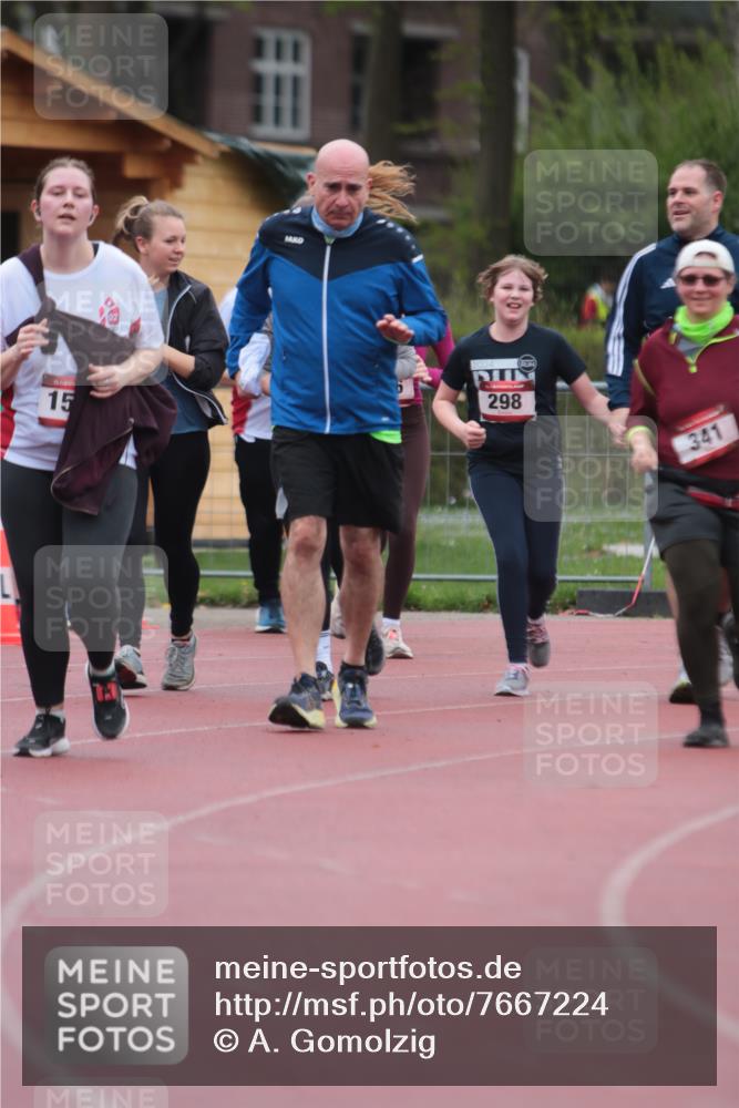 13.04.2025 - Hammer Lauf A. Gomolzig http://msf.ph/oto/7667224 13.04.2025 12:54:26 Ziel 200, 201, 297, 298, 341, 342, 689, 1237, 1582 meine-sportfotos.de