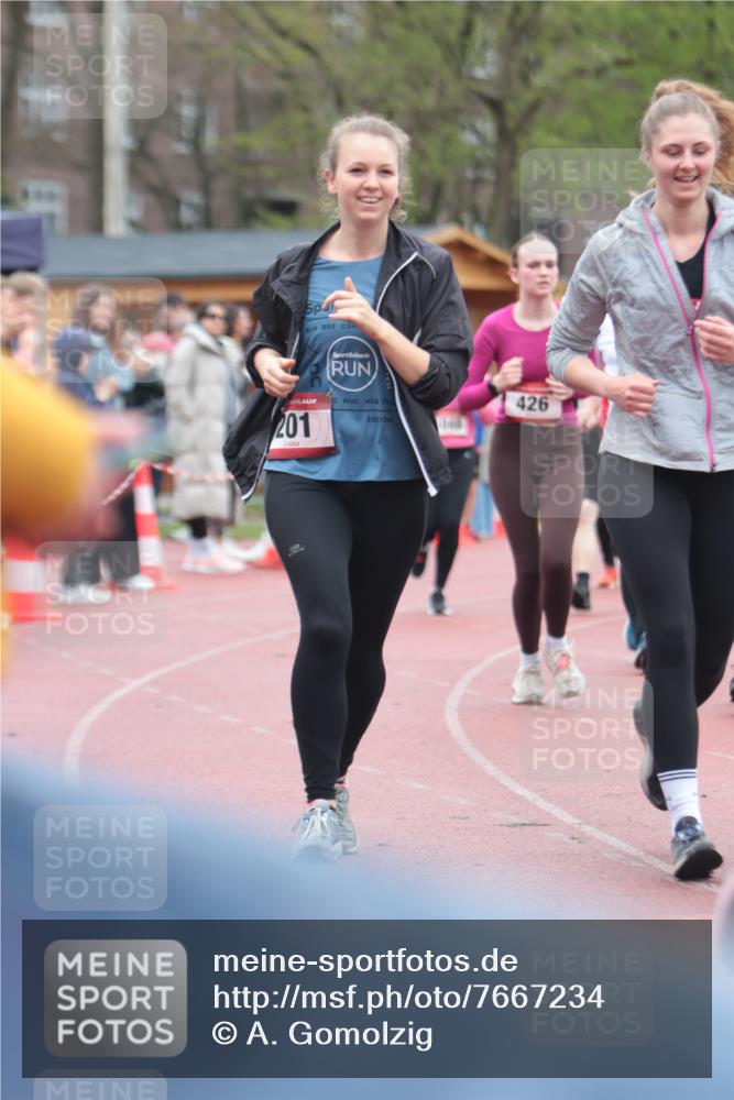 13.04.2025 - Hammer Lauf A. Gomolzig http://msf.ph/oto/7667234 13.04.2025 12:54:34 Ziel 200, 201, 341, 342, 426, 689, 1048, 1559, 1582, 1604 meine-sportfotos.de