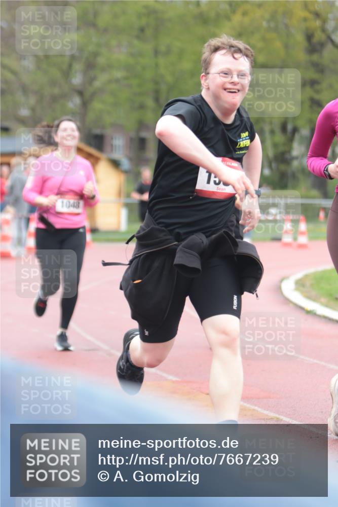 13.04.2025 - Hammer Lauf A. Gomolzig http://msf.ph/oto/7667239 13.04.2025 12:54:38 Ziel 231, 426, 1048, 1604 meine-sportfotos.de