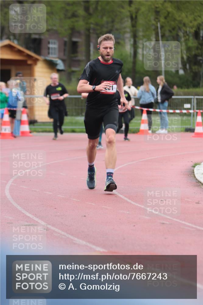 13.04.2025 - Hammer Lauf A. Gomolzig http://msf.ph/oto/7667243 13.04.2025 12:54:44 Ziel 231, 1372, 1554 meine-sportfotos.de