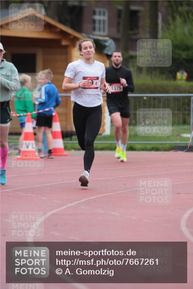 13.04.2025 - Hammer Lauf A. Gomolzig http://msf.ph/oto/7667261 13.04.2025 12:54:59 Ziel 19, 20, 1375 meine-sportfotos.de