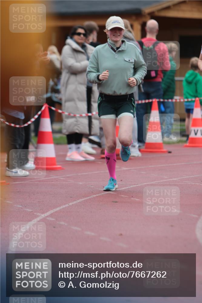 13.04.2025 - Hammer Lauf A. Gomolzig http://msf.ph/oto/7667262 13.04.2025 12:55:00 Ziel 19, 20, 1375 meine-sportfotos.de