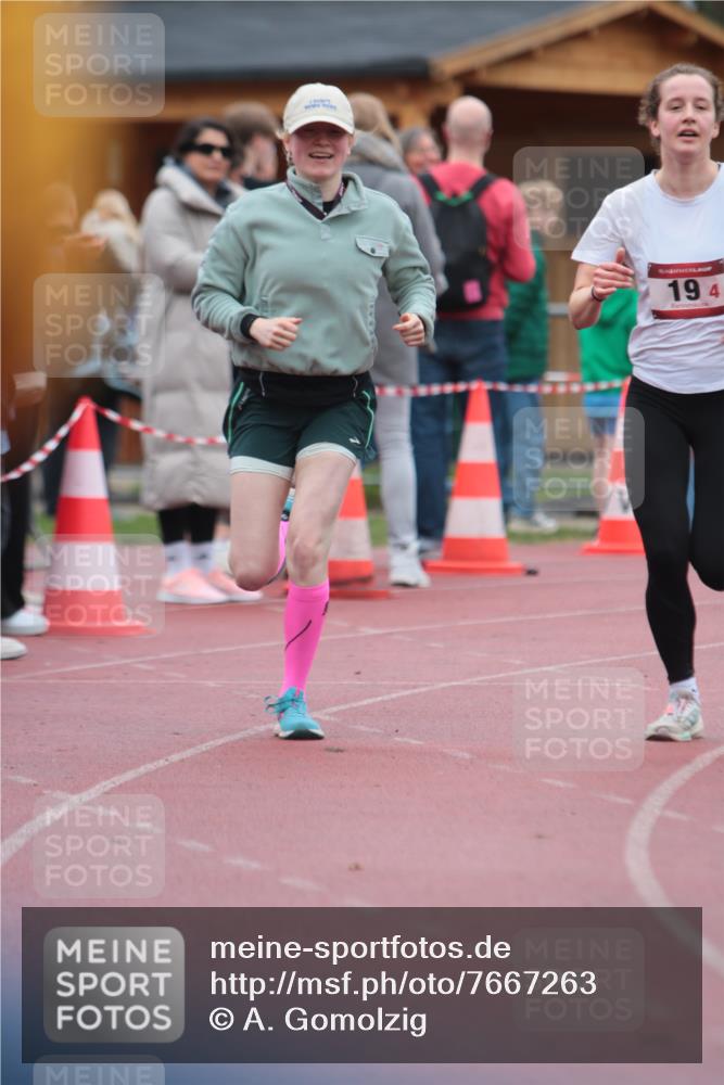 13.04.2025 - Hammer Lauf A. Gomolzig http://msf.ph/oto/7667263 13.04.2025 12:55:00 Ziel 19, 20, 1375 meine-sportfotos.de