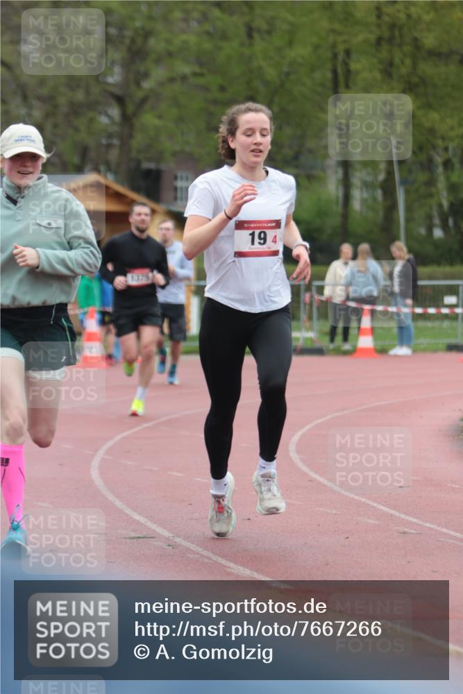 13.04.2025 - Hammer Lauf A. Gomolzig http://msf.ph/oto/7667266 13.04.2025 12:55:03 Ziel 19, 20, 1375 meine-sportfotos.de