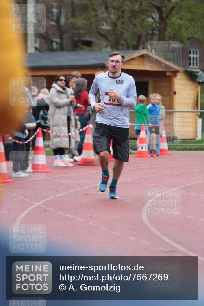 13.04.2025 - Hammer Lauf A. Gomolzig http://msf.ph/oto/7667269 13.04.2025 12:55:06 Ziel 20, 1375 meine-sportfotos.de