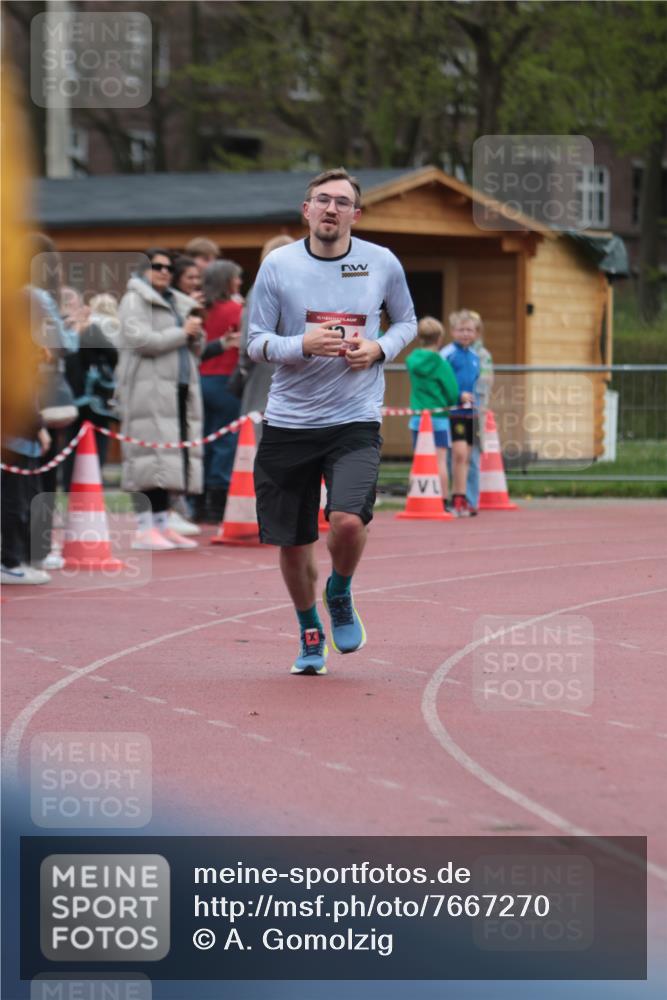13.04.2025 - Hammer Lauf A. Gomolzig http://msf.ph/oto/7667270 13.04.2025 12:55:06 Ziel 20, 1375 meine-sportfotos.de
