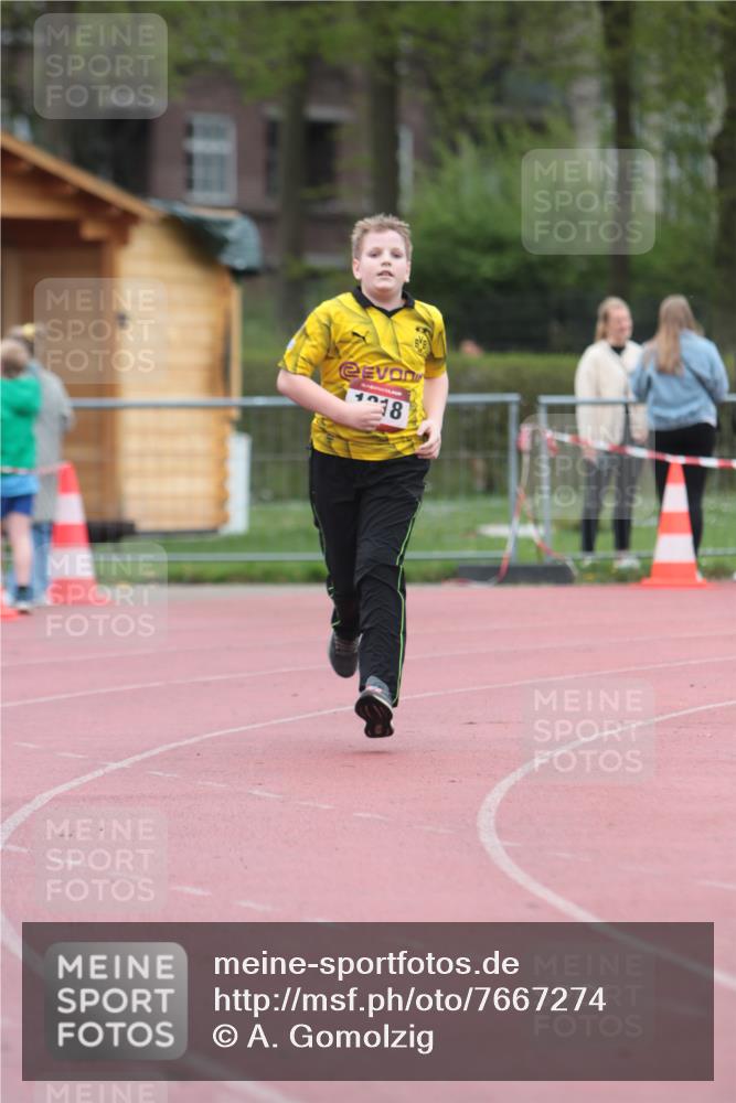 13.04.2025 - Hammer Lauf A. Gomolzig http://msf.ph/oto/7667274 13.04.2025 12:55:36 Ziel 1218 meine-sportfotos.de
