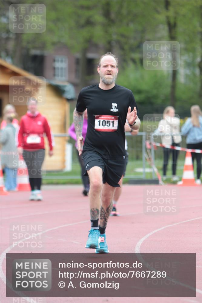 13.04.2025 - Hammer Lauf A. Gomolzig http://msf.ph/oto/7667289 13.04.2025 12:55:57 Ziel 322, 444, 548, 1051, 1772 meine-sportfotos.de