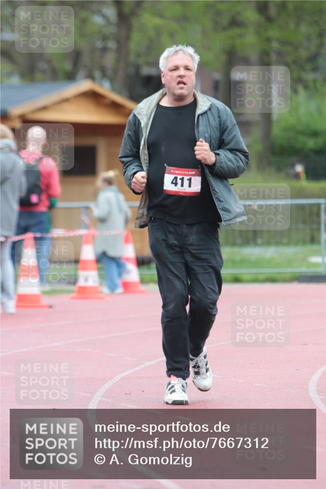 13.04.2025 - Hammer Lauf A. Gomolzig http://msf.ph/oto/7667312 13.04.2025 12:56:10 Ziel 397, 411, 442 meine-sportfotos.de