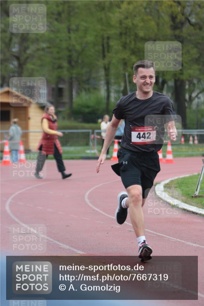 13.04.2025 - Hammer Lauf A. Gomolzig http://msf.ph/oto/7667319 13.04.2025 12:56:21 Ziel  meine-sportfotos.de