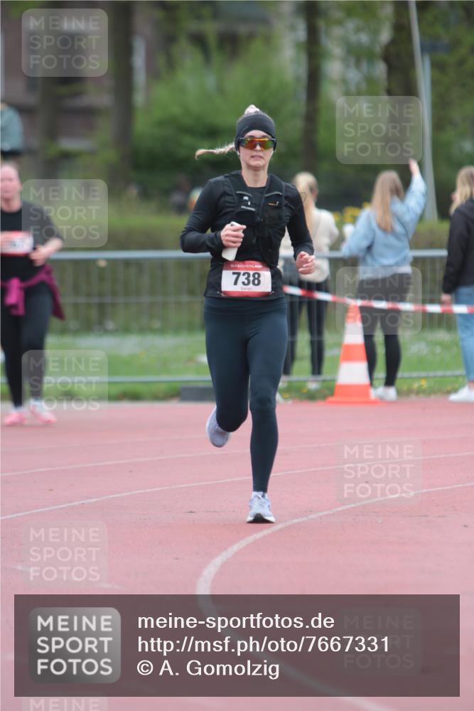 13.04.2025 - Hammer Lauf A. Gomolzig http://msf.ph/oto/7667331 13.04.2025 12:56:46 Ziel 738 meine-sportfotos.de