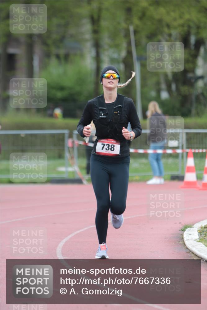 13.04.2025 - Hammer Lauf A. Gomolzig http://msf.ph/oto/7667336 13.04.2025 12:56:48 Ziel 738 meine-sportfotos.de