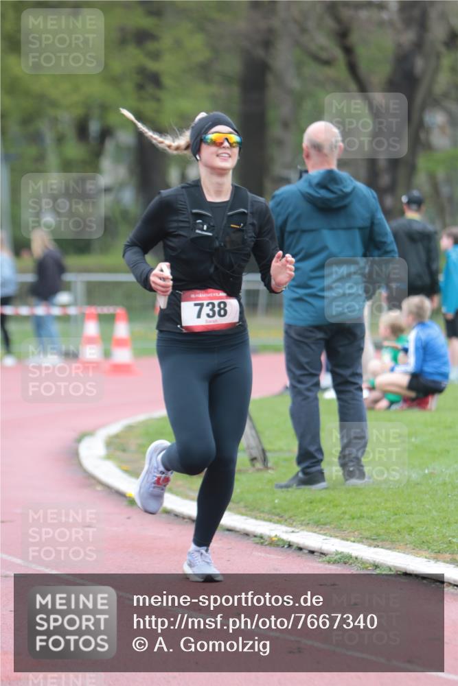 13.04.2025 - Hammer Lauf A. Gomolzig http://msf.ph/oto/7667340 13.04.2025 12:56:49 Ziel 567, 738 meine-sportfotos.de