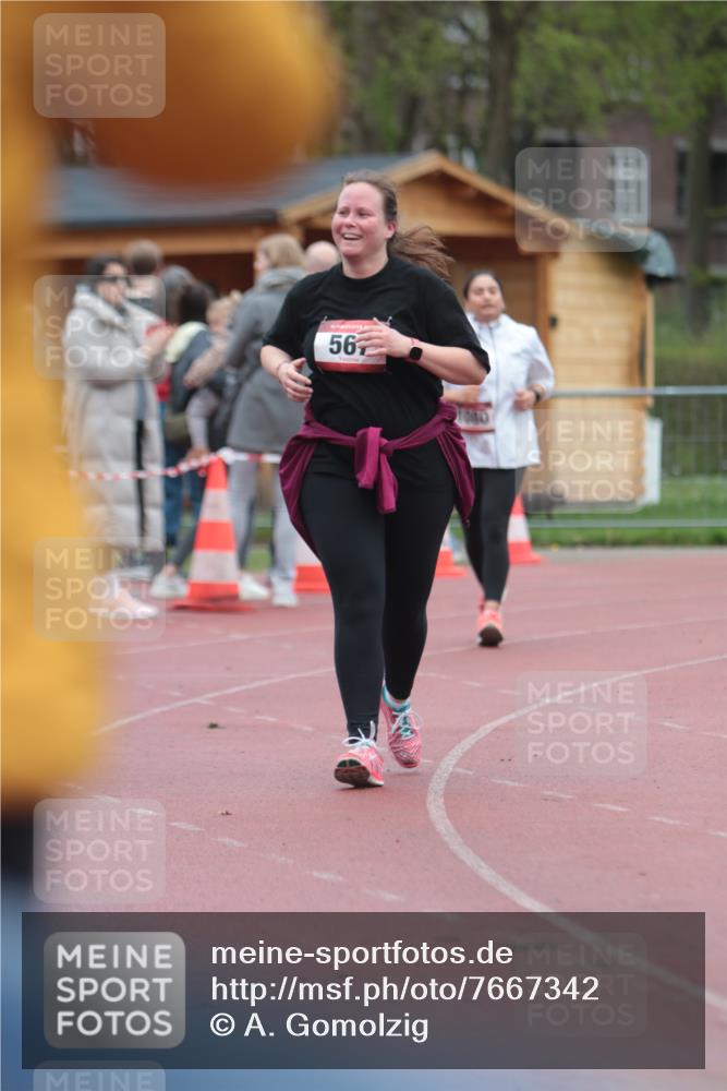 13.04.2025 - Hammer Lauf A. Gomolzig http://msf.ph/oto/7667342 13.04.2025 12:56:54 Ziel 567 meine-sportfotos.de