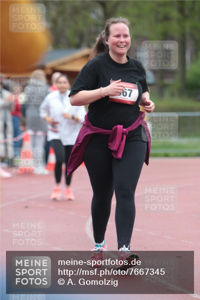 13.04.2025 - Hammer Lauf A. Gomolzig http://msf.ph/oto/7667345 13.04.2025 12:56:57 Ziel 567, 1080 meine-sportfotos.de