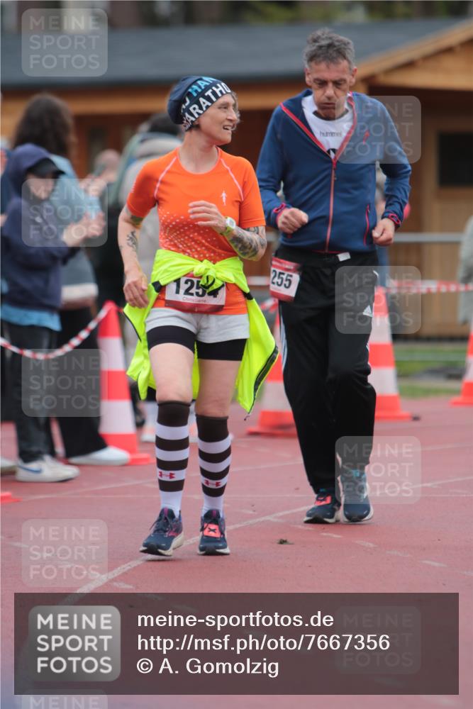 13.04.2025 - Hammer Lauf A. Gomolzig http://msf.ph/oto/7667356 13.04.2025 12:57:08 Ziel 232, 475, 609, 1254, 1255 meine-sportfotos.de
