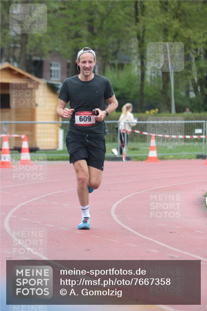 13.04.2025 - Hammer Lauf A. Gomolzig http://msf.ph/oto/7667358 13.04.2025 12:57:16 Ziel 475, 609, 1255 meine-sportfotos.de