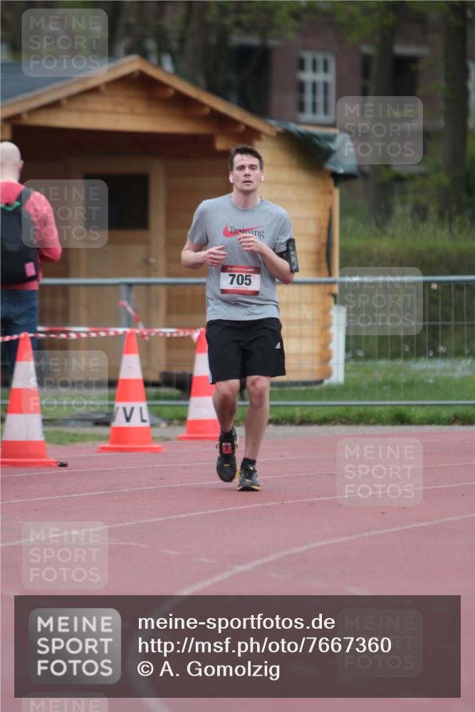 13.04.2025 - Hammer Lauf A. Gomolzig http://msf.ph/oto/7667360 13.04.2025 12:57:52 Ziel  meine-sportfotos.de