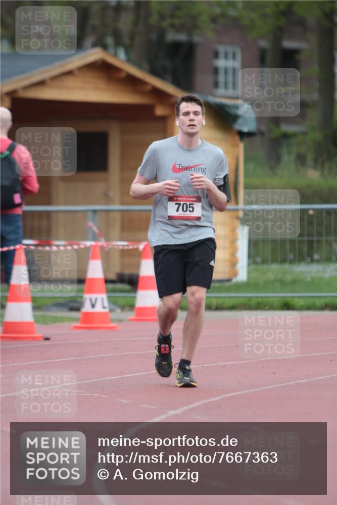 13.04.2025 - Hammer Lauf A. Gomolzig http://msf.ph/oto/7667363 13.04.2025 12:57:54 Ziel  meine-sportfotos.de