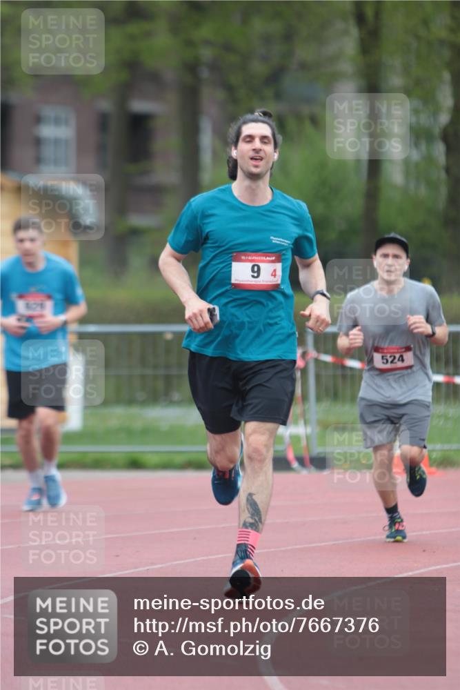 13.04.2025 - Hammer Lauf A. Gomolzig http://msf.ph/oto/7667376 13.04.2025 12:58:15 Ziel 9, 524, 1296 meine-sportfotos.de