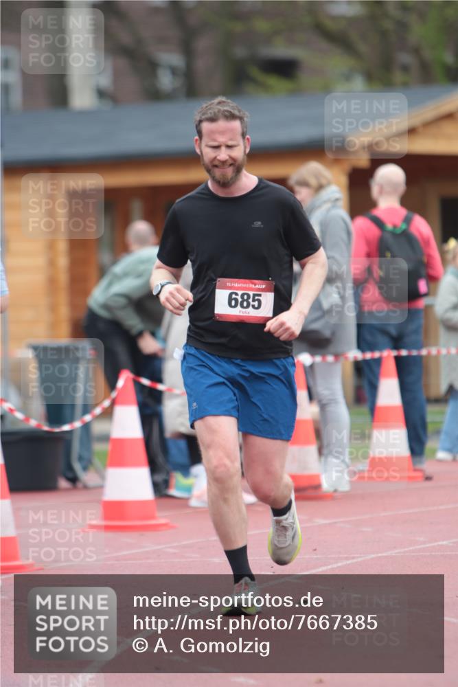 13.04.2025 - Hammer Lauf A. Gomolzig http://msf.ph/oto/7667385 13.04.2025 12:58:34 Ziel 599, 685, 1265, 1268 meine-sportfotos.de