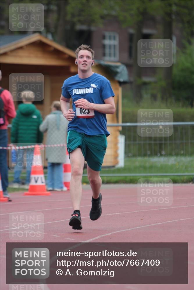 13.04.2025 - Hammer Lauf A. Gomolzig http://msf.ph/oto/7667409 13.04.2025 12:59:39 Ziel 923 meine-sportfotos.de