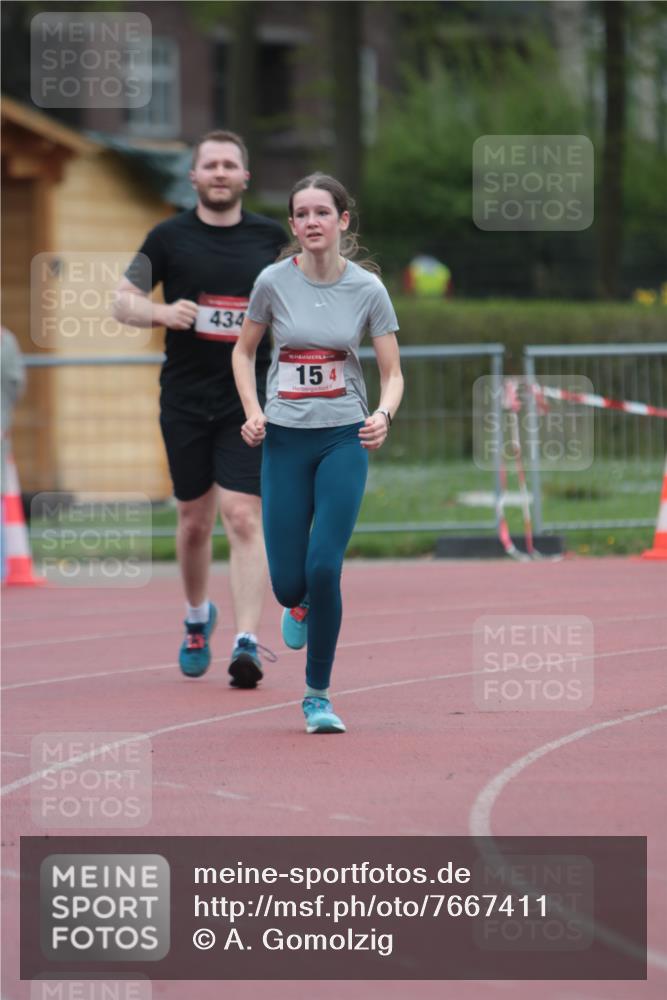 13.04.2025 - Hammer Lauf A. Gomolzig http://msf.ph/oto/7667411 13.04.2025 12:59:51 Ziel 15, 434 meine-sportfotos.de