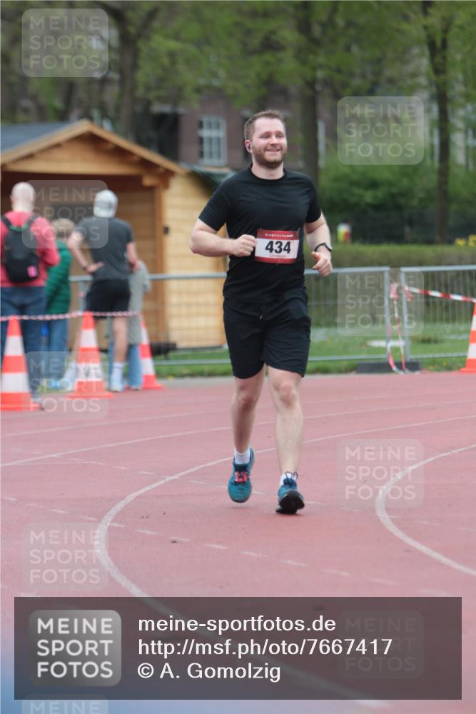 13.04.2025 - Hammer Lauf A. Gomolzig http://msf.ph/oto/7667417 13.04.2025 12:59:54 Ziel 434 meine-sportfotos.de