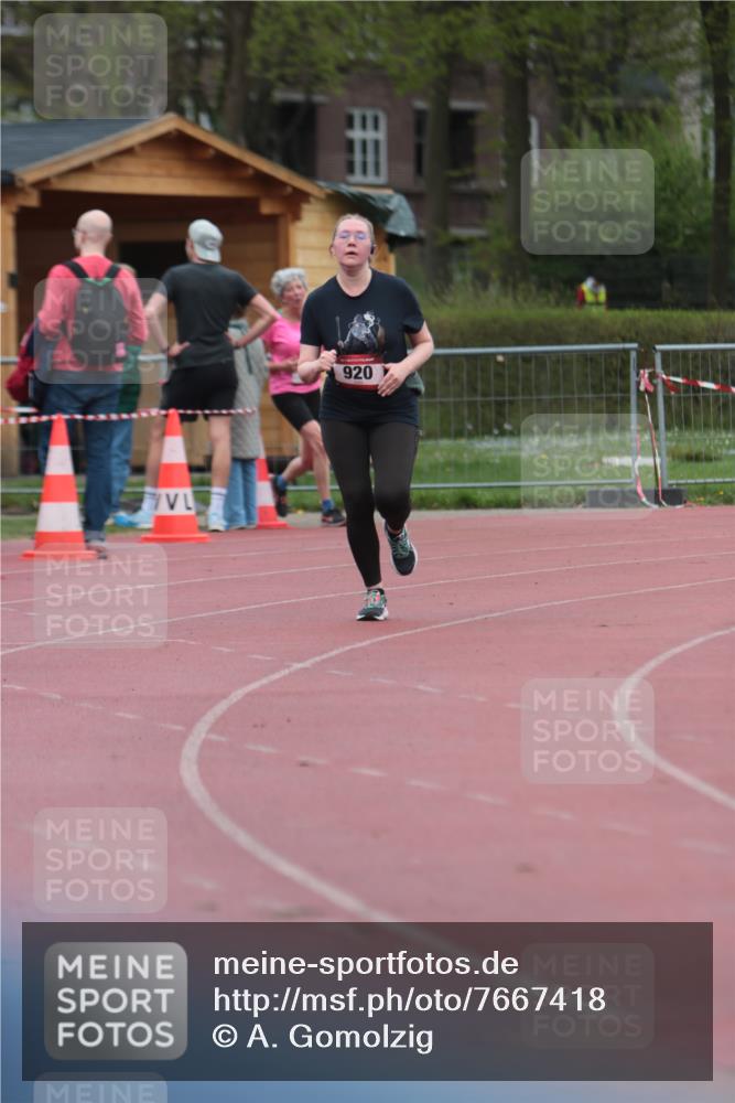 13.04.2025 - Hammer Lauf A. Gomolzig http://msf.ph/oto/7667418 13.04.2025 13:00:22 Ziel 414, 920 meine-sportfotos.de