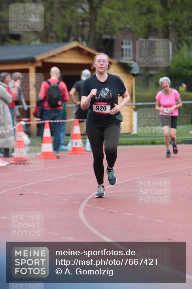 13.04.2025 - Hammer Lauf A. Gomolzig http://msf.ph/oto/7667421 13.04.2025 13:00:24 Ziel 414, 920 meine-sportfotos.de