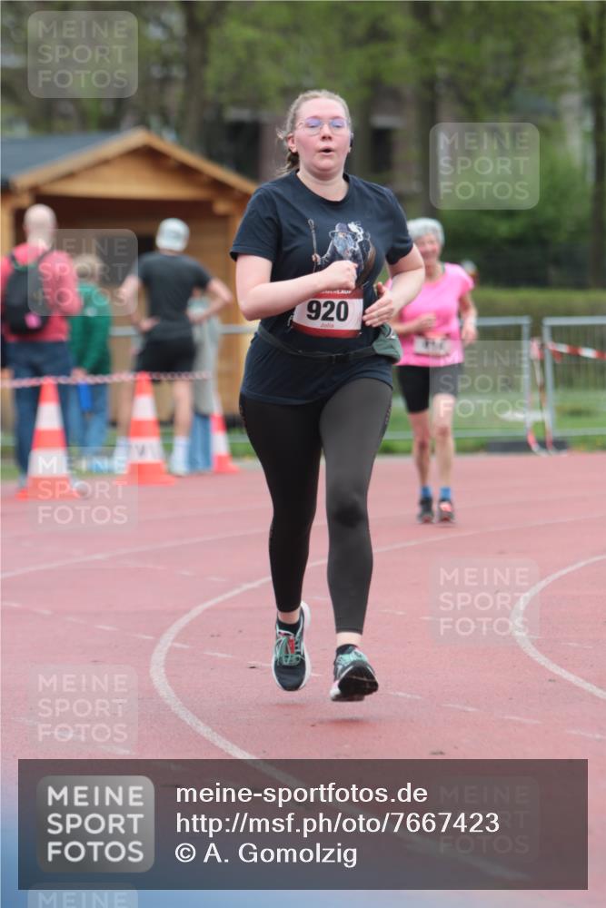 13.04.2025 - Hammer Lauf A. Gomolzig http://msf.ph/oto/7667423 13.04.2025 13:00:25 Ziel 414, 920 meine-sportfotos.de