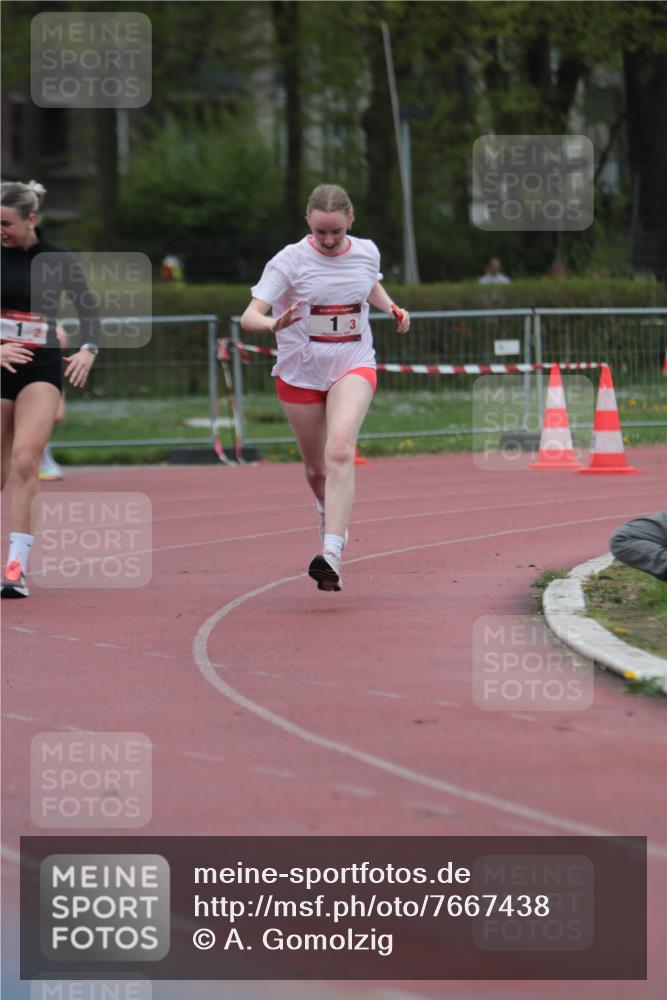13.04.2025 - Hammer Lauf A. Gomolzig http://msf.ph/oto/7667438 13.04.2025 13:00:56 Ziel 1, 4 meine-sportfotos.de