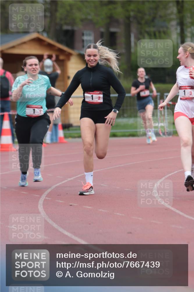 13.04.2025 - Hammer Lauf A. Gomolzig http://msf.ph/oto/7667439 13.04.2025 13:00:57 Ziel 1, 4 meine-sportfotos.de