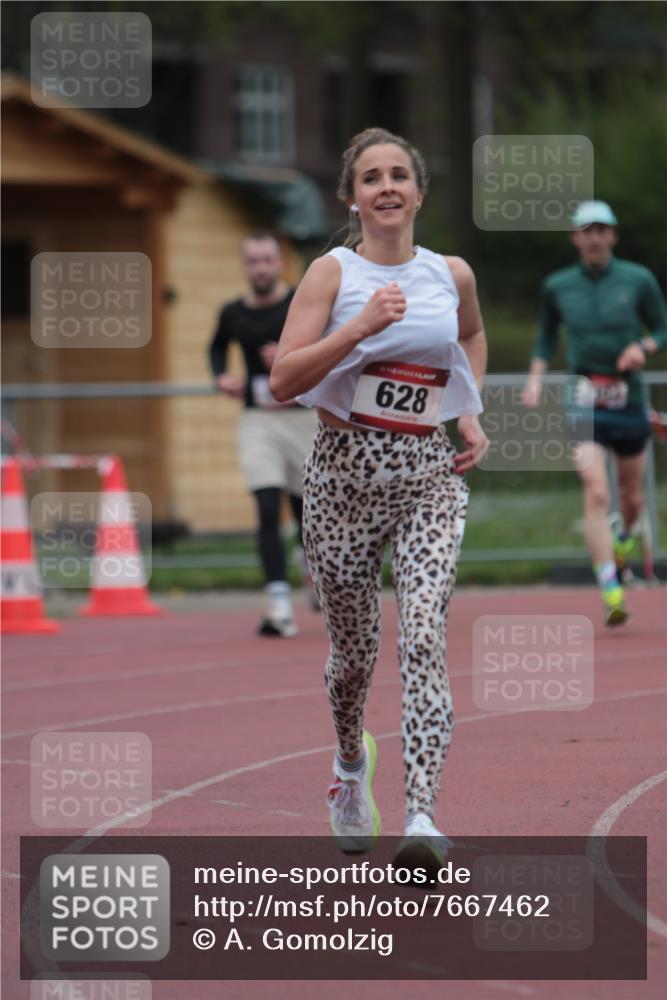 13.04.2025 - Hammer Lauf A. Gomolzig http://msf.ph/oto/7667462 13.04.2025 13:01:21 Ziel 474, 628, 1103 meine-sportfotos.de