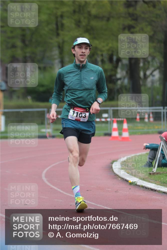 13.04.2025 - Hammer Lauf A. Gomolzig http://msf.ph/oto/7667469 13.04.2025 13:01:27 Ziel 474, 1103 meine-sportfotos.de