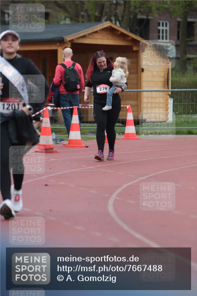 13.04.2025 - Hammer Lauf A. Gomolzig http://msf.ph/oto/7667488 13.04.2025 13:02:07 Ziel 482, 1201 meine-sportfotos.de