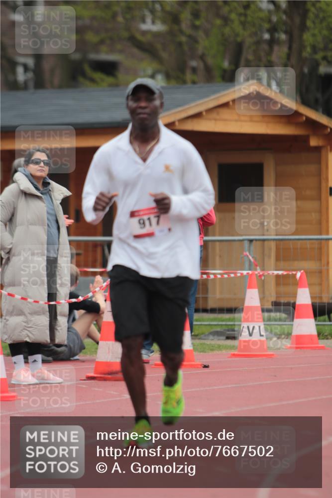 13.04.2025 - Hammer Lauf A. Gomolzig http://msf.ph/oto/7667502 13.04.2025 13:02:29 Ziel 917 meine-sportfotos.de