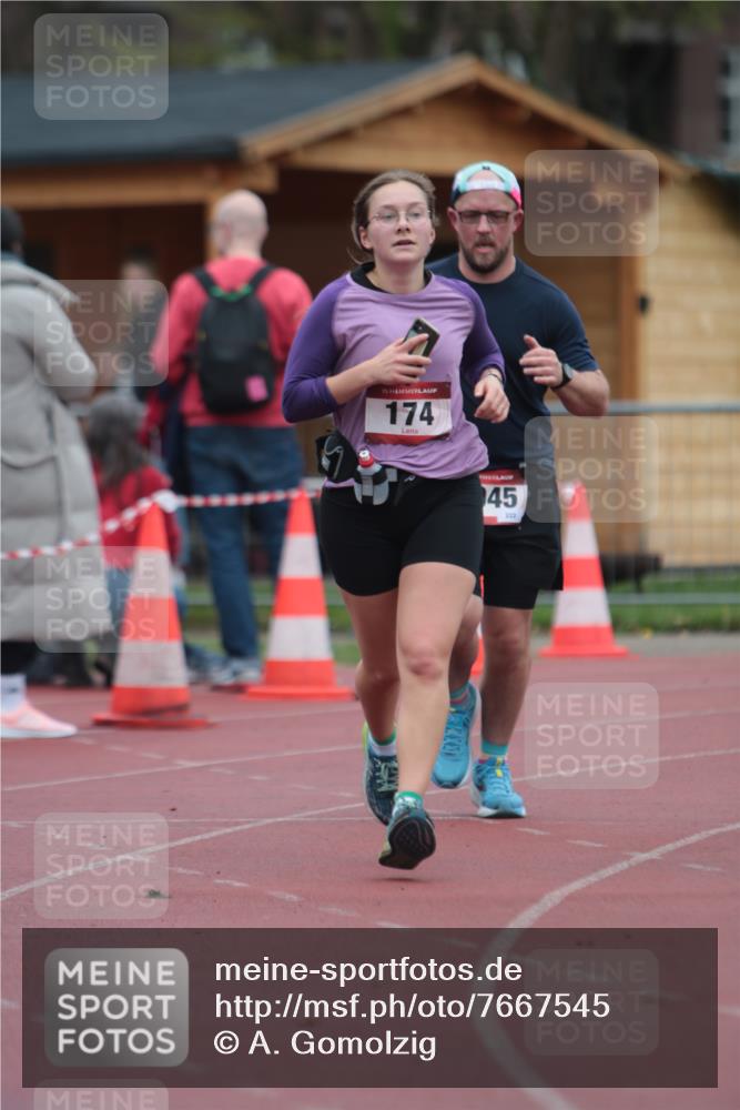 13.04.2025 - Hammer Lauf A. Gomolzig http://msf.ph/oto/7667545 13.04.2025 13:03:51 Ziel 167, 174, 1945 meine-sportfotos.de