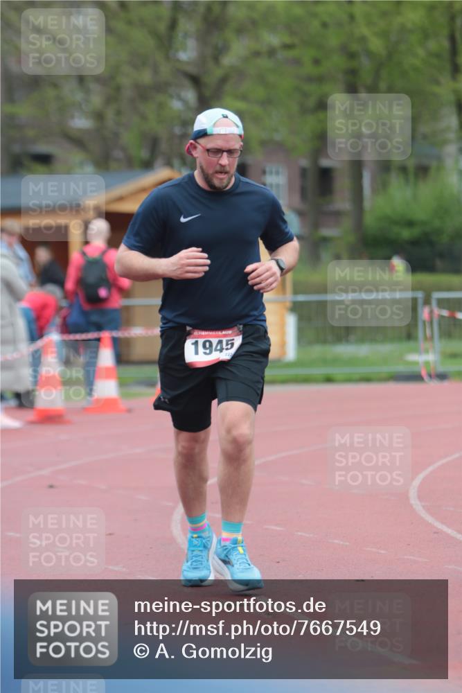 13.04.2025 - Hammer Lauf A. Gomolzig http://msf.ph/oto/7667549 13.04.2025 13:03:55 Ziel 167, 174, 1945 meine-sportfotos.de