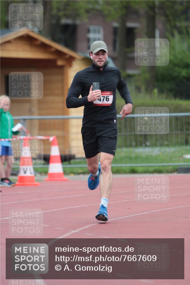 13.04.2025 - Hammer Lauf A. Gomolzig http://msf.ph/oto/7667609 13.04.2025 13:06:48 Ziel 476 meine-sportfotos.de